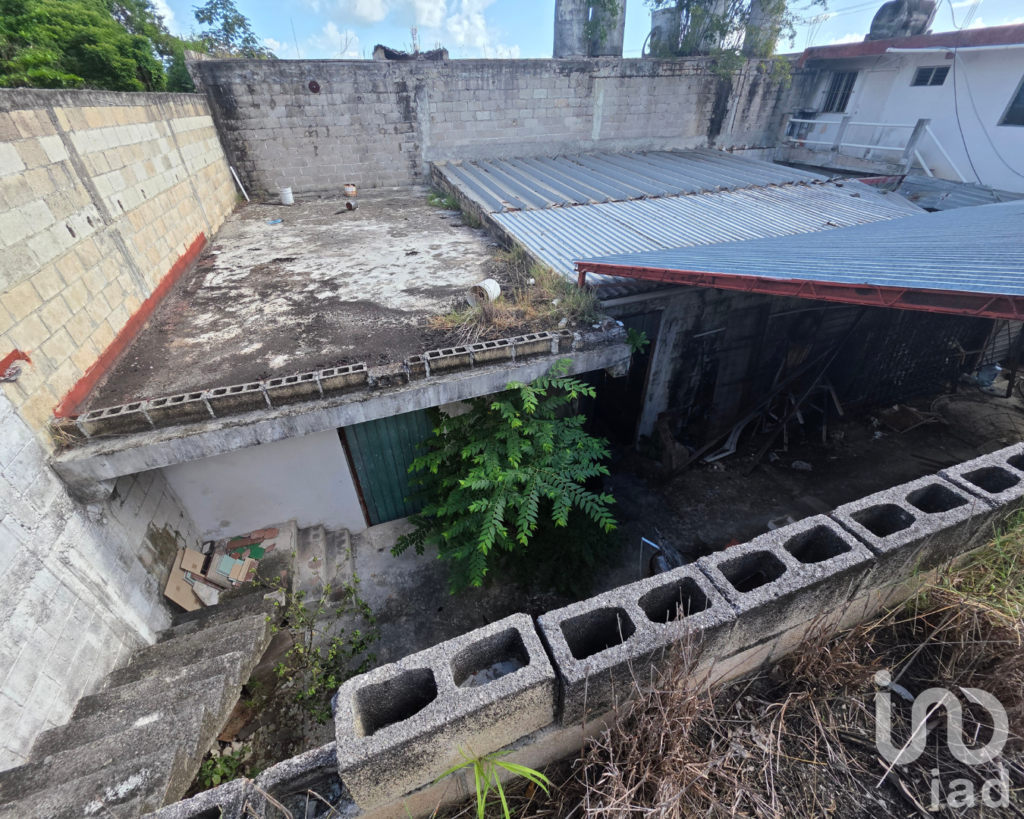 Propiedad Comercial en Venta en Cancún, para remodelar o demoler