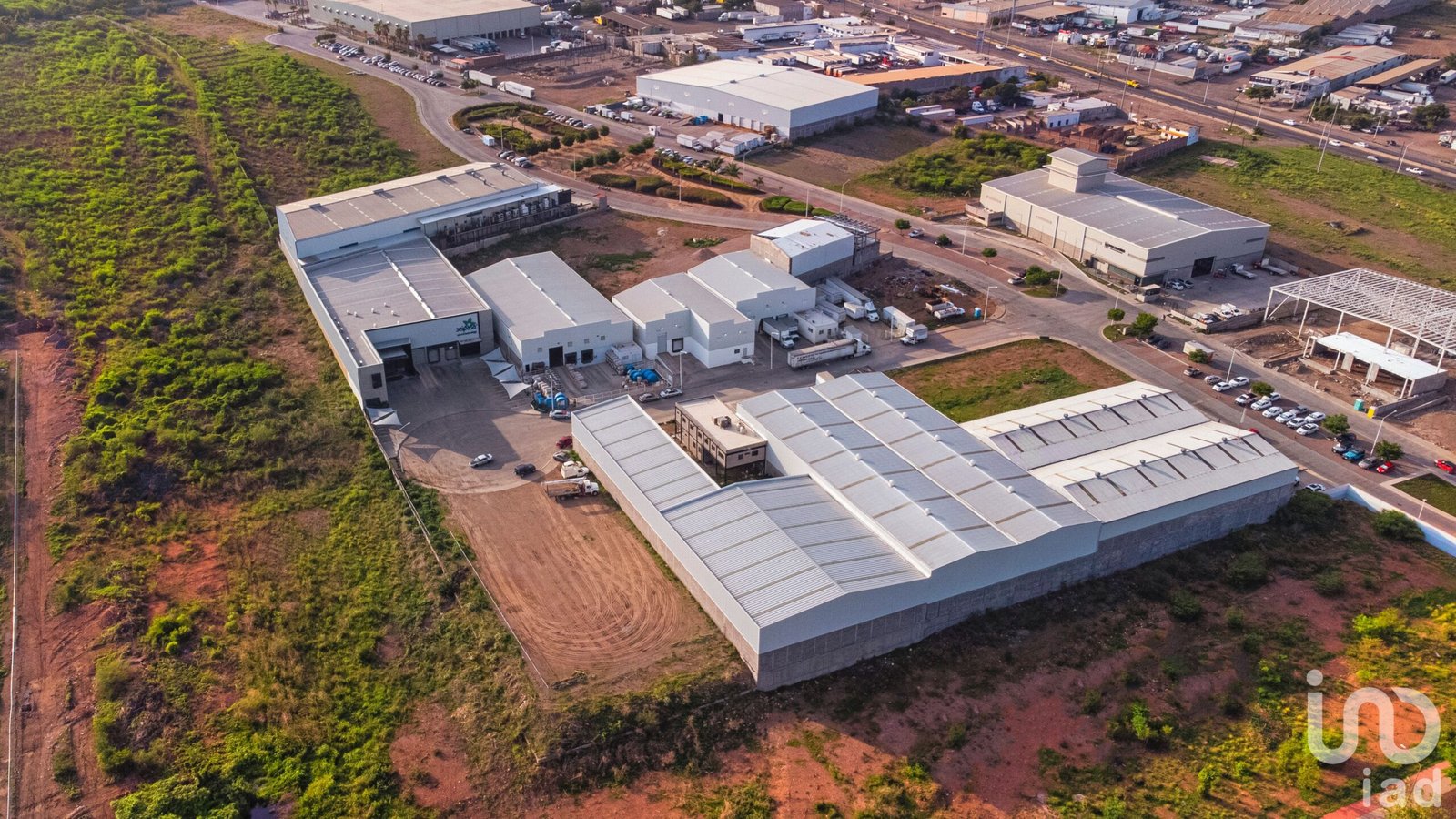 Bodega en Renta en Parque Industrial Quazar, Culiacán, Sinaloa.