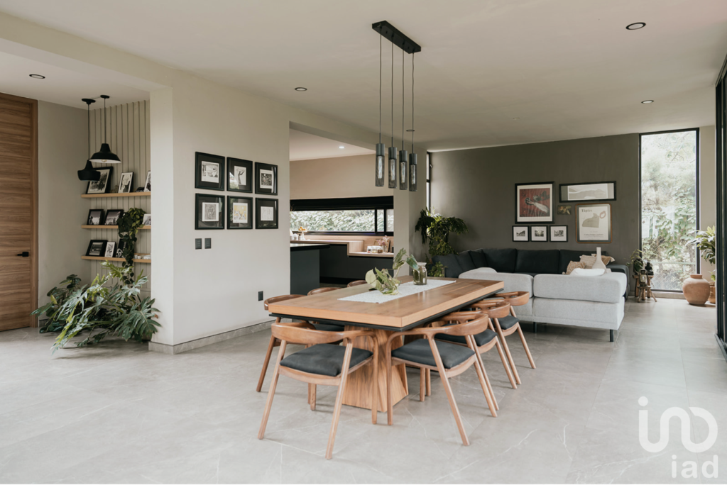 Casa de Autor en venta en condominio La Fresna