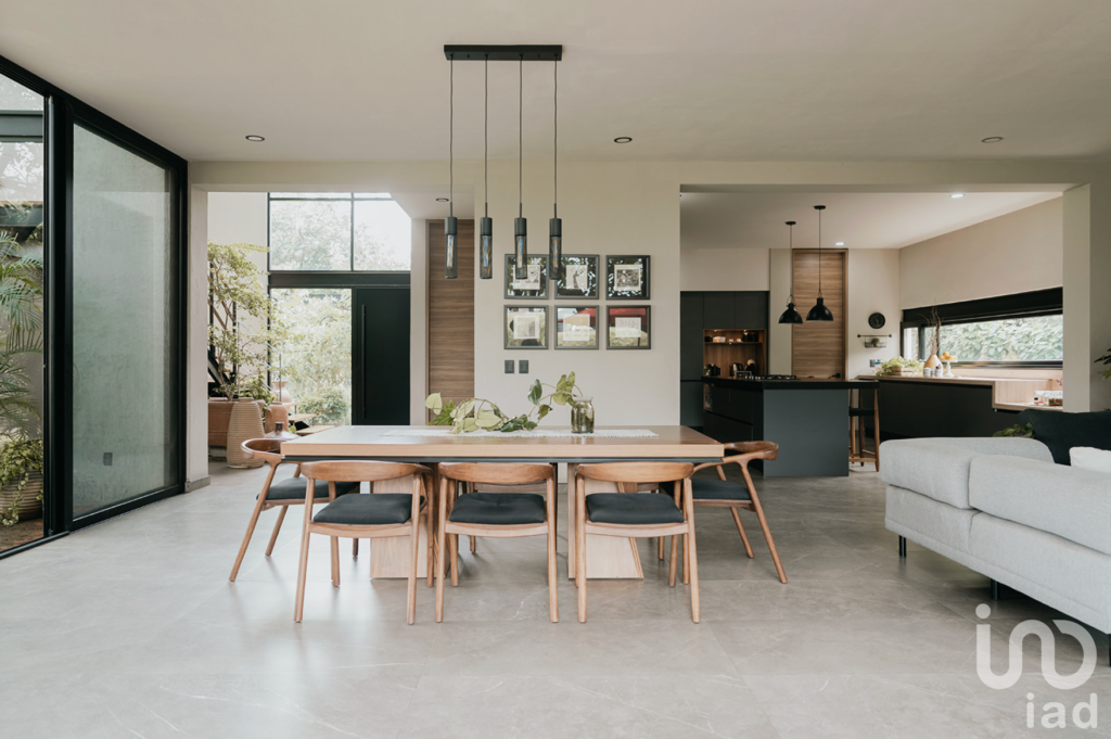 Casa de Autor en venta en condominio La Fresna