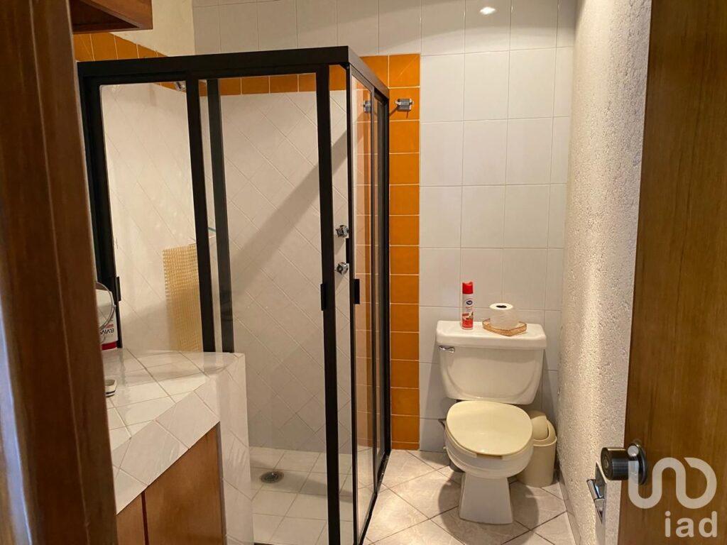 CUERNAVACA CENTRO VENDO PRECIOSA CASA