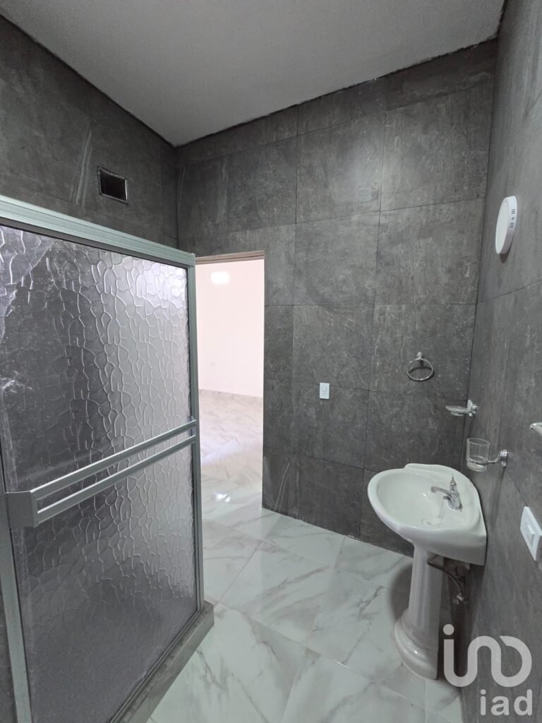CASA AMPLIA DE 5 REC 3 BAÑO JILOTEPEC LAS TORRES Y PASEO DE LA VICTORIA