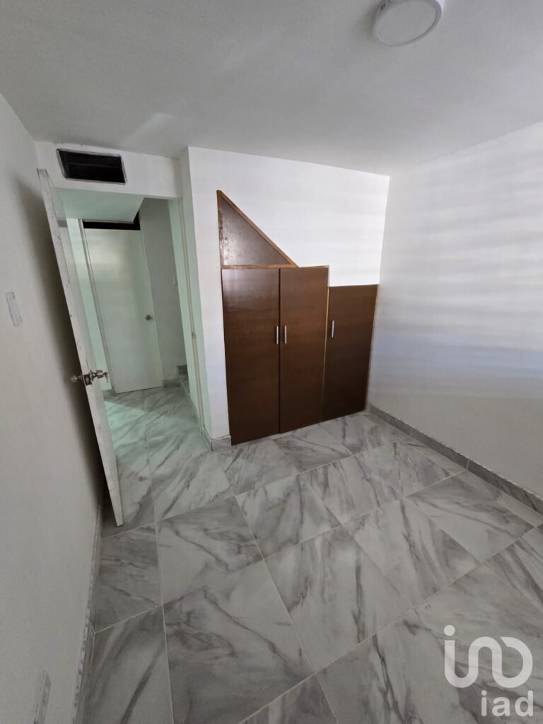 CASA AMPLIA DE 5 REC 3 BAÑO JILOTEPEC LAS TORRES Y PASEO DE LA VICTORIA