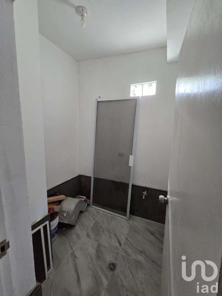 CASA AMPLIA DE 5 REC 3 BAÑO JILOTEPEC LAS TORRES Y PASEO DE LA VICTORIA