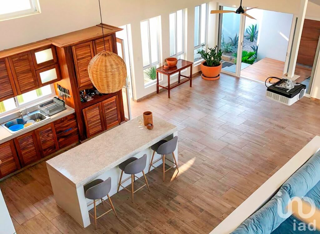 CASA DE LUJO EN VENTA, FRACCIONAMIEMTO BACOCHO, PUERTO ESCONDIDO