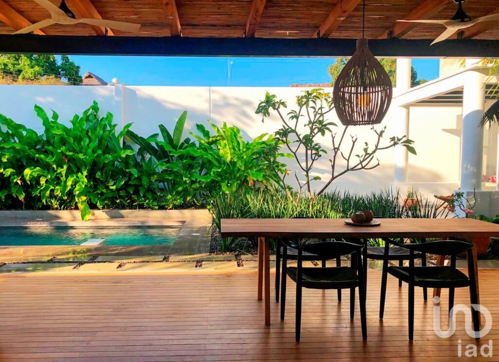 CASA DE LUJO EN VENTA, FRACCIONAMIEMTO BACOCHO, PUERTO ESCONDIDO