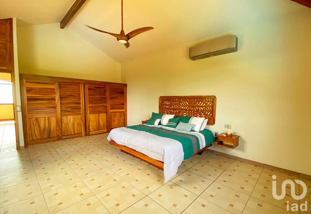 CASA EN VENTA EN RANCHO NEPTUNO, PUERTO ESCONDIDO