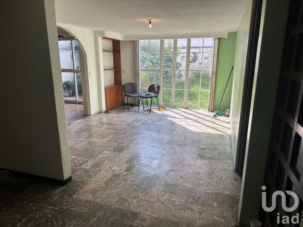 RENTA LOCAL COMERCIAL USO DE SUELO EXTENSO COMO TERRENO MIRAMONTES PERICOAPA