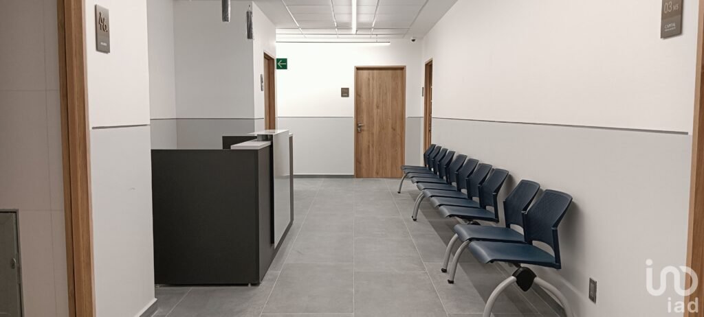 Consultorio Médico amueblado en Renta en Av. Revolución, Los Alpes, CDMX