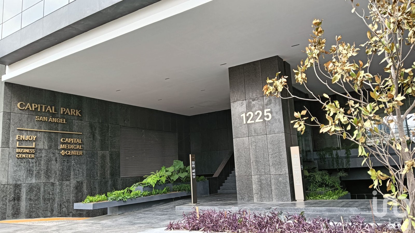 Consultorio Médico amueblado en Renta en Av. Revolución, Los Alpes, CDMX