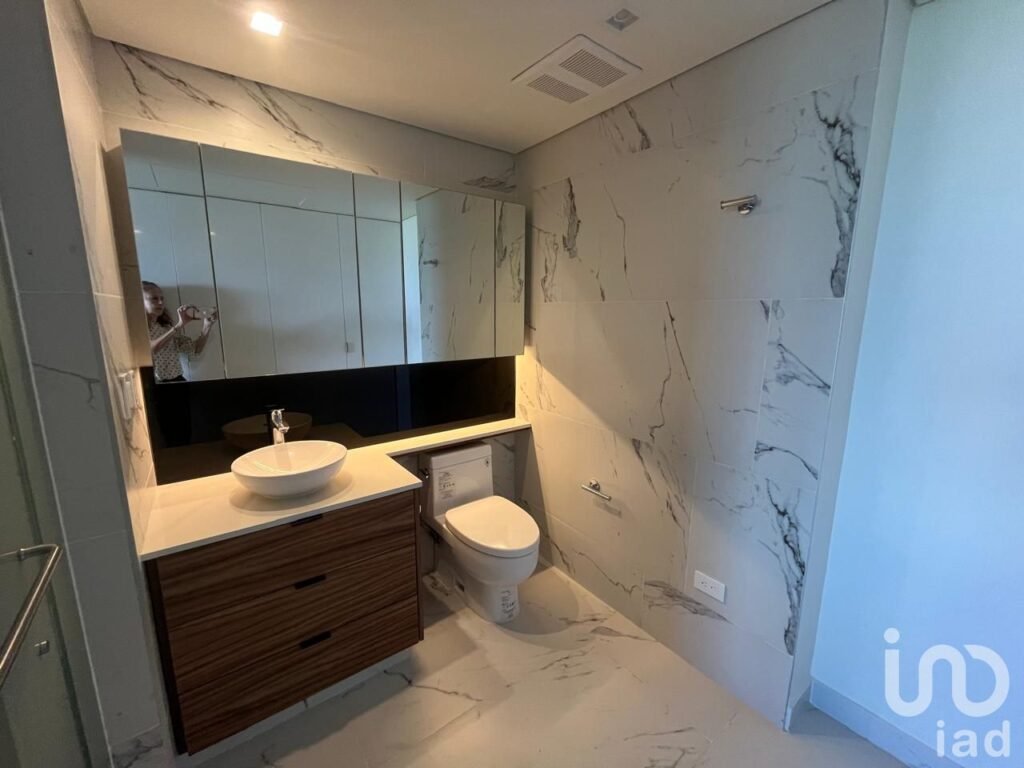 VENTA DEPARTAMENTO AMUEBLADO EN WOHA CANCUN, PUERTO CANCUN