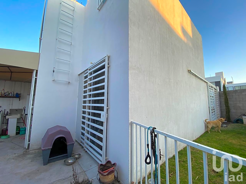 CASA EN VENTA FRACCIONAMIENTO VILLALBA II CORREGIDORA QUERETARO