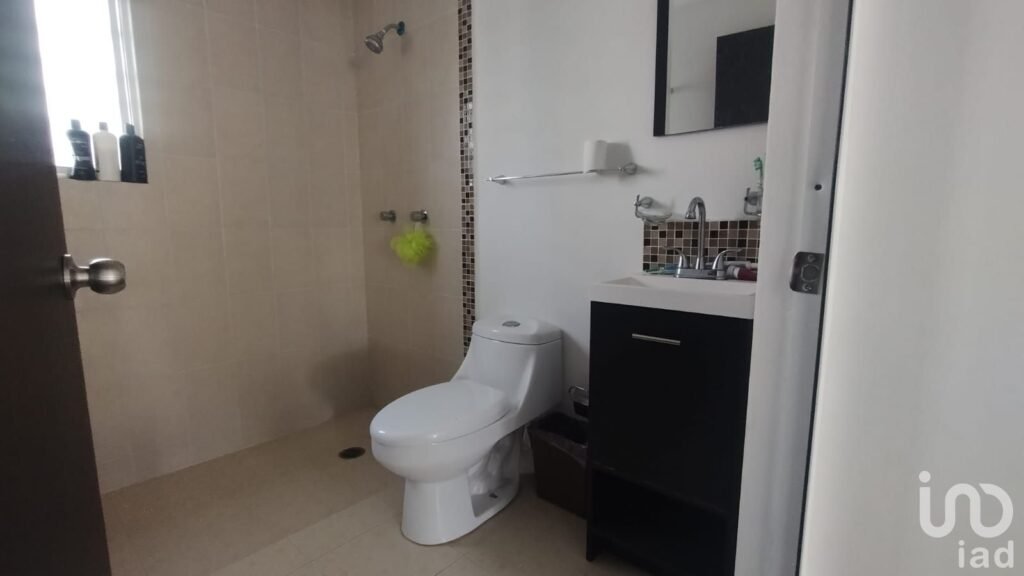 CASA EN RENTA SEMIAMUEBLADA EN FRACCIONAMIENTO SAN FERNANDO,PACHUCA,HGO.