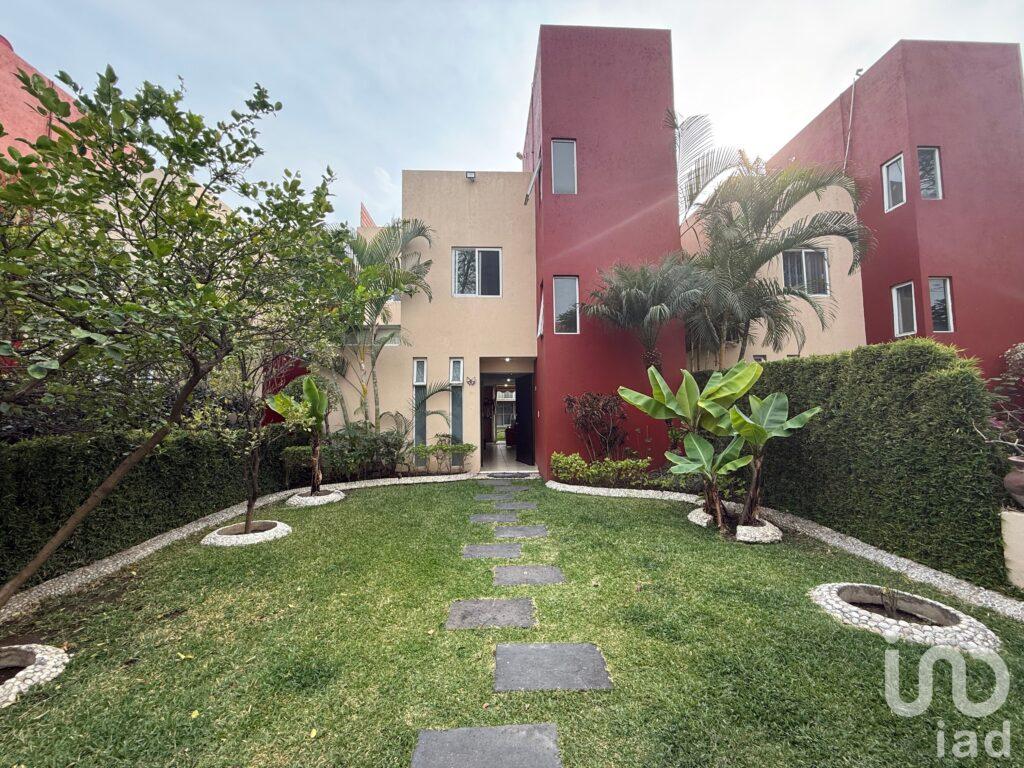 CASA EN VENTA EN YAUTEPEC MORELOS OASIS