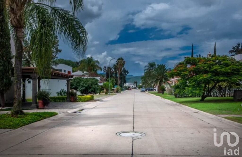 CASA EN VENTA CLUB DE GOLF LA HACIENDA