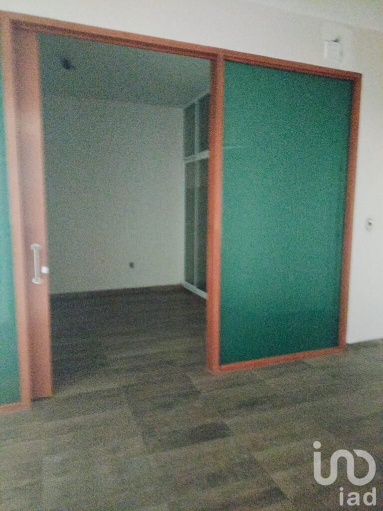 EDIFICIO EN VENTA SOBRE AV. CONSTITUYENTES IDEAL PARA CONSULTORIOS