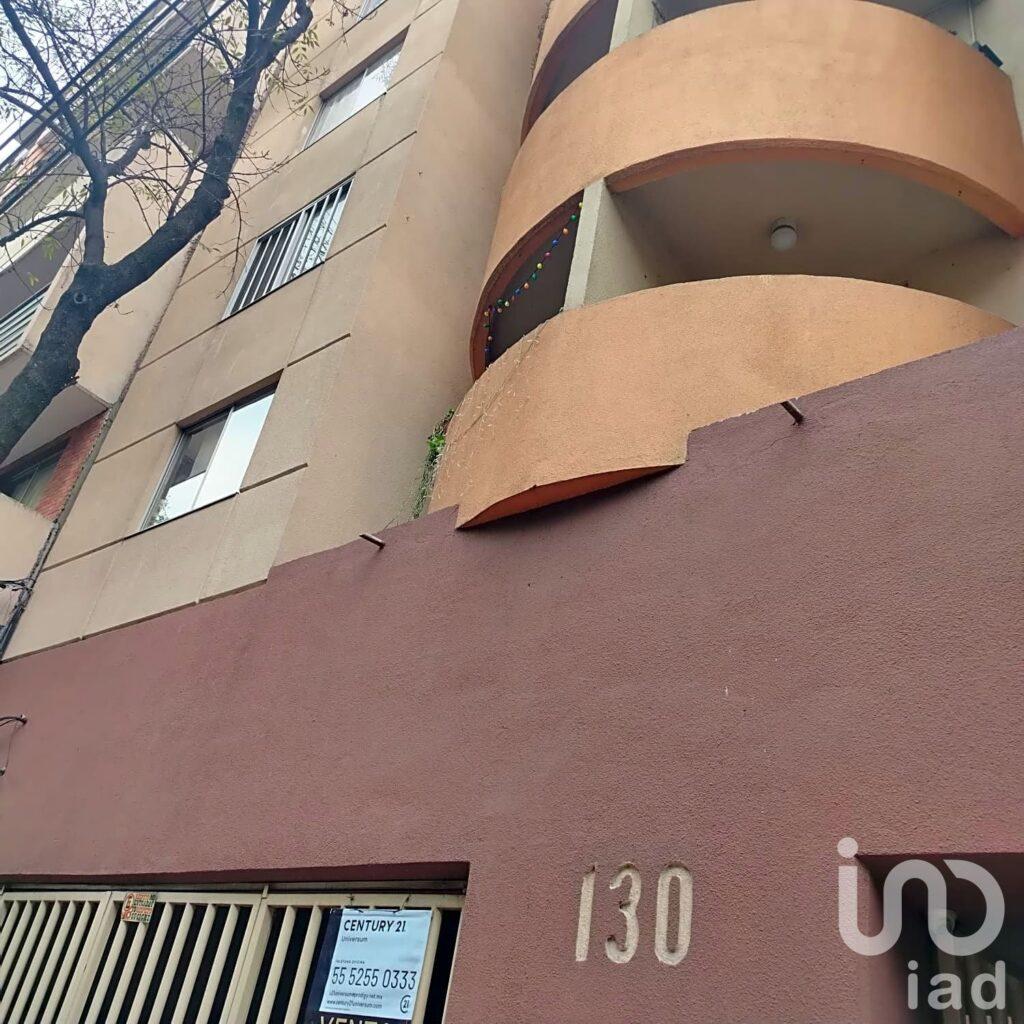 Venta de Departamento en Anahuac l Seccion