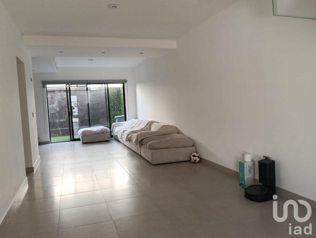 CASA EN RENTA NUEVO REFUGIO QUERETARO SOBRE AV. FRAY JUNIPERO SERRA