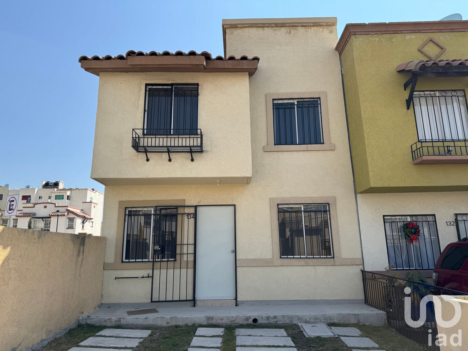 VENTA DE ESPECTACULAR CASA  EN ESQUINA FRACCIONAMIENTO ¨REAL CASTILLA ¨