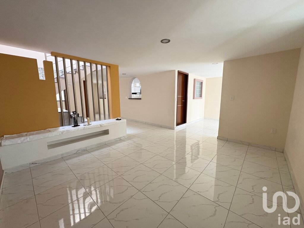 Se renta casa amplia y remodelada en colonia Constitución, Pachuca, Hidalgo