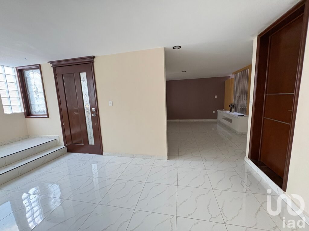 Se renta casa amplia y remodelada en colonia Constitución, Pachuca, Hidalgo