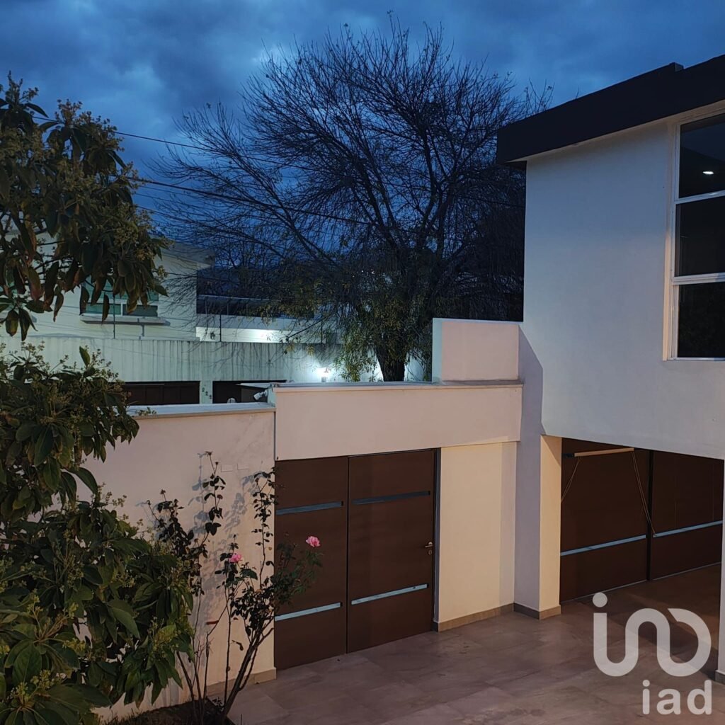 Casa en VENTA  col. Contry en Monterrey, N.L.