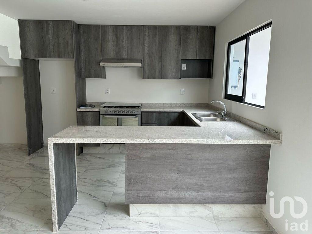 CASA EN VENTA EN MARIANO OTERO SUR ZAPOPAN (ZONA DE EL FORTIN)