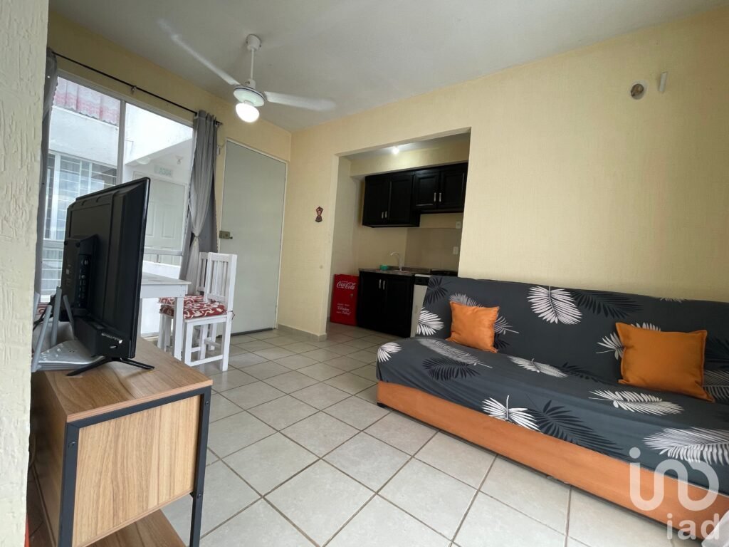 Departamento en Venta Playa del Carmen 2 Recámaras con Balcon y Amenidades