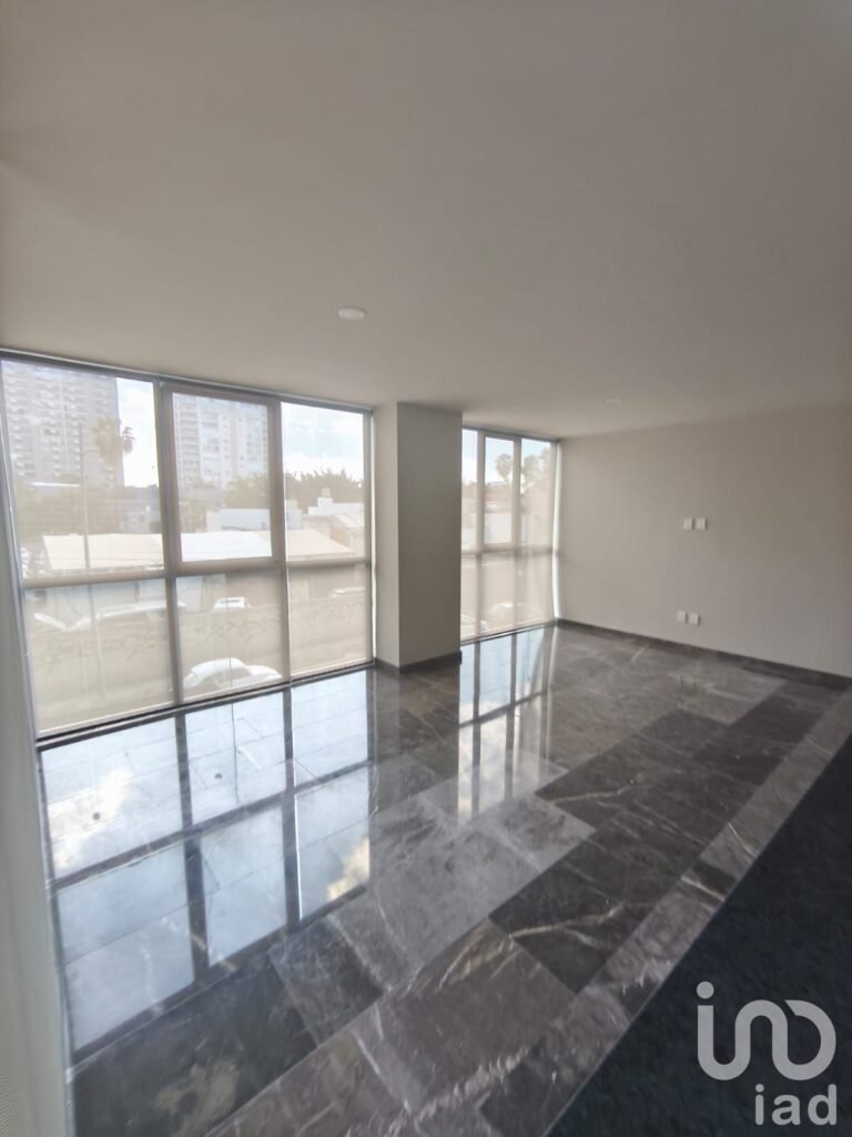 DEPARTAMENTO EN RENTA por la Glorieta Minverva