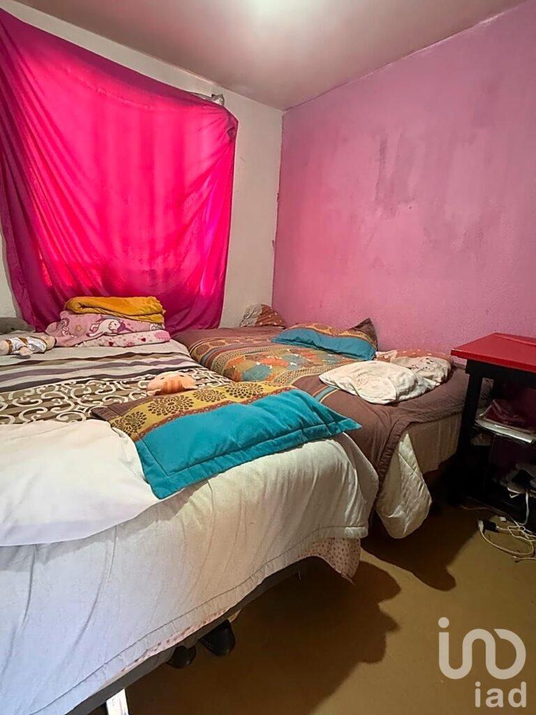 VENTA DE CASA EN RANCHO BELLAVISTA CERCA DE PLAZA PATIO(SENDERO), QUERETARO