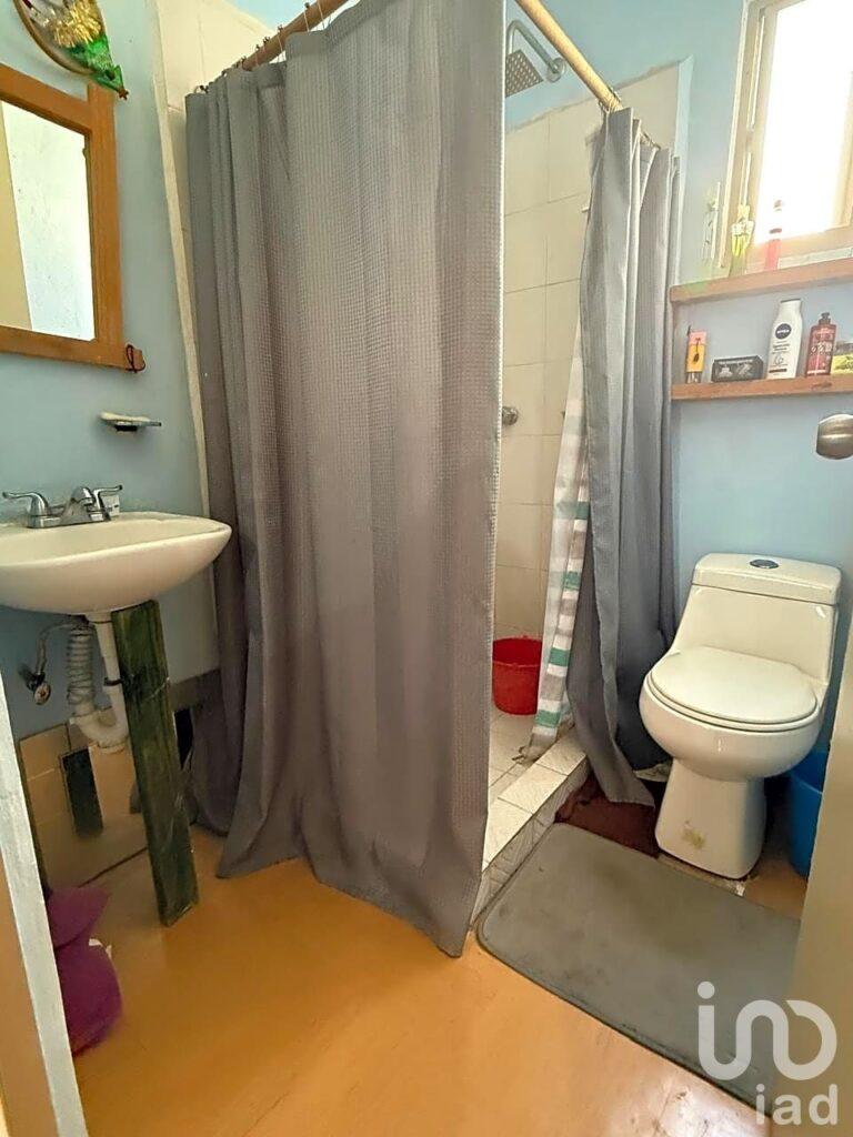 VENTA DE CASA EN RANCHO BELLAVISTA CERCA DE PLAZA PATIO(SENDERO), QUERETARO