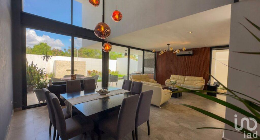 Casa en venta en Cholul, Mérida, Yucatán.