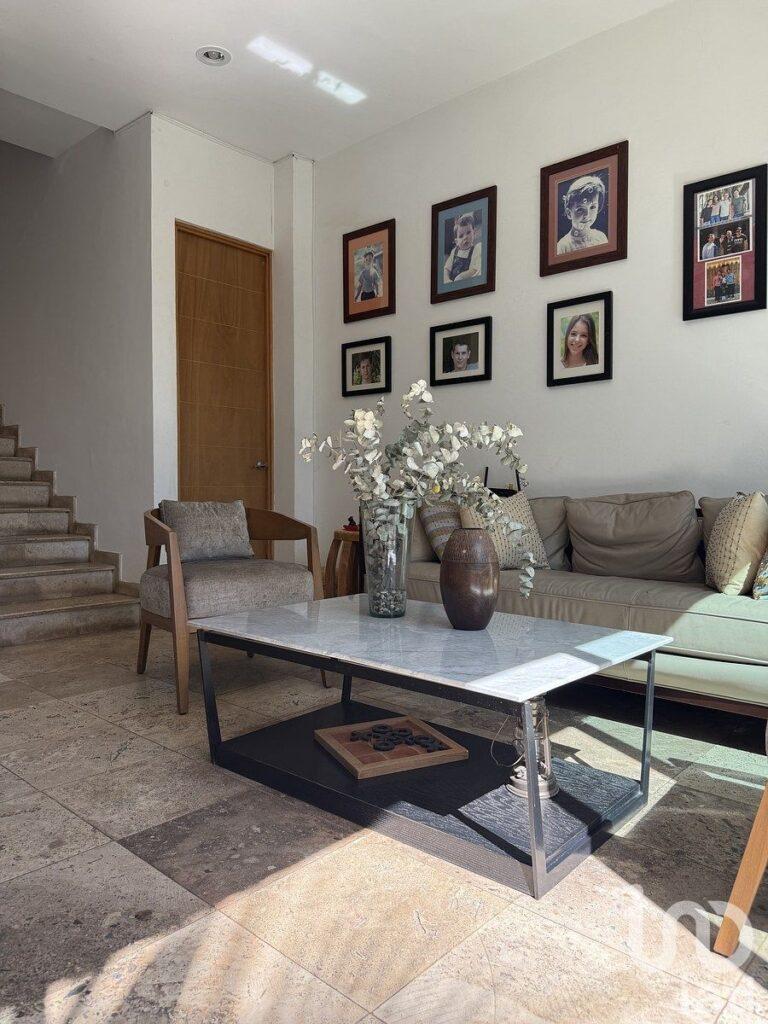 Casa en Venta en Punta Acantilado