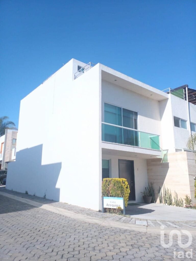 Casa en venta Lomas de Angelópolis III, Cerca del Centro Comercial Angelópolis, UDLAP, UVP