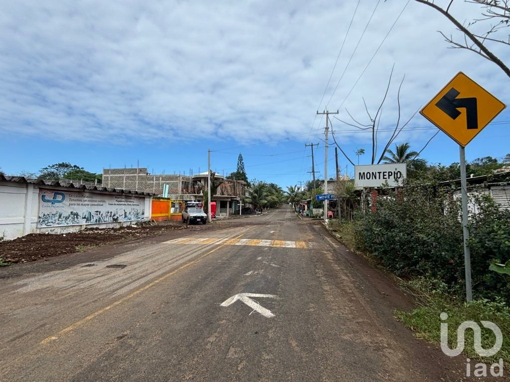 TERRENO, AV DALIAS L-7 M-22 LOCALIDAD MONTEPIO, MPIO. SAN ANDRES TUXTLA, VER.