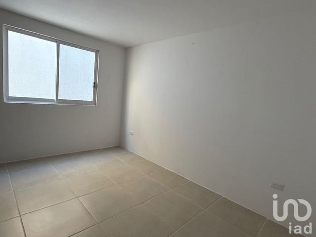 Se Vende Casa en Fraccionamiento a un Costado de Los Héroes