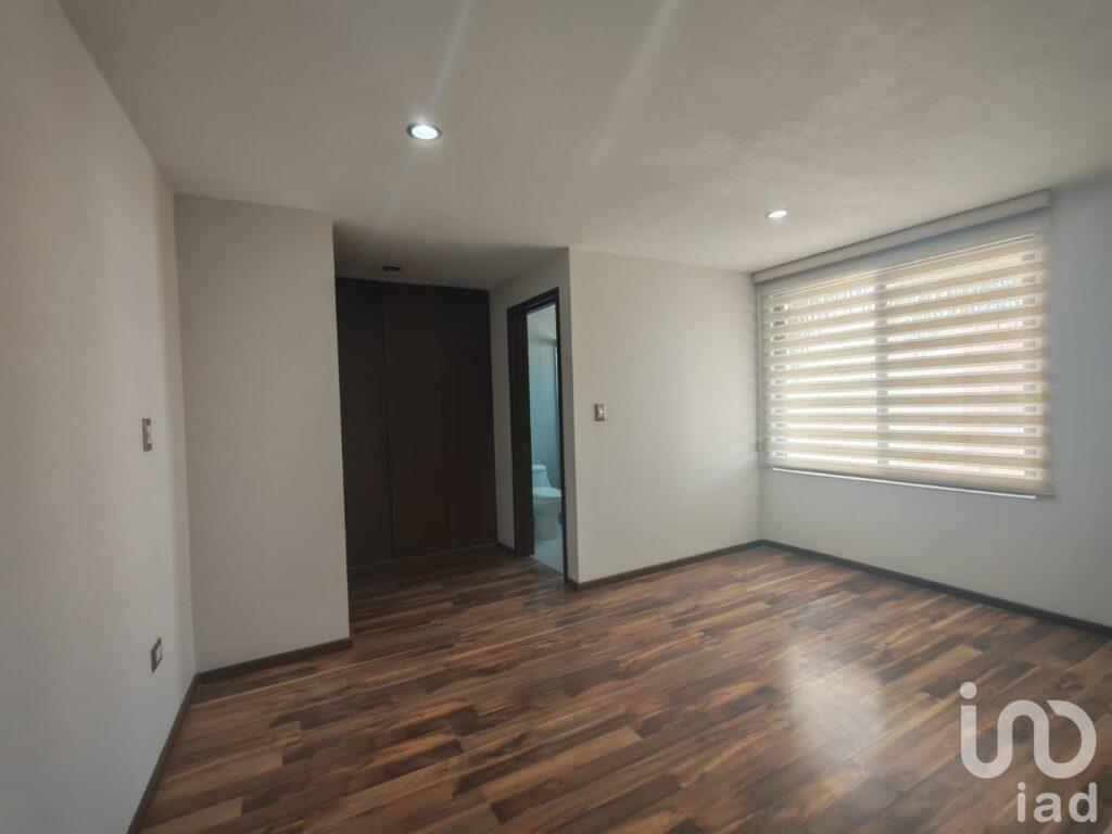 RESIDENCIA EN VENTA ,EXCLUSIVIDAD Y ESTILO A PASOS DE LA UDLAP  San Andrés Cholula FRACC LA MEZZA