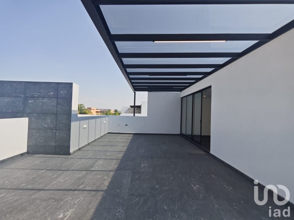 VENTA Exclusiva Residencia en Parque Guanajuato: Lujo y Seguridad en Lomas de Angelópolis III