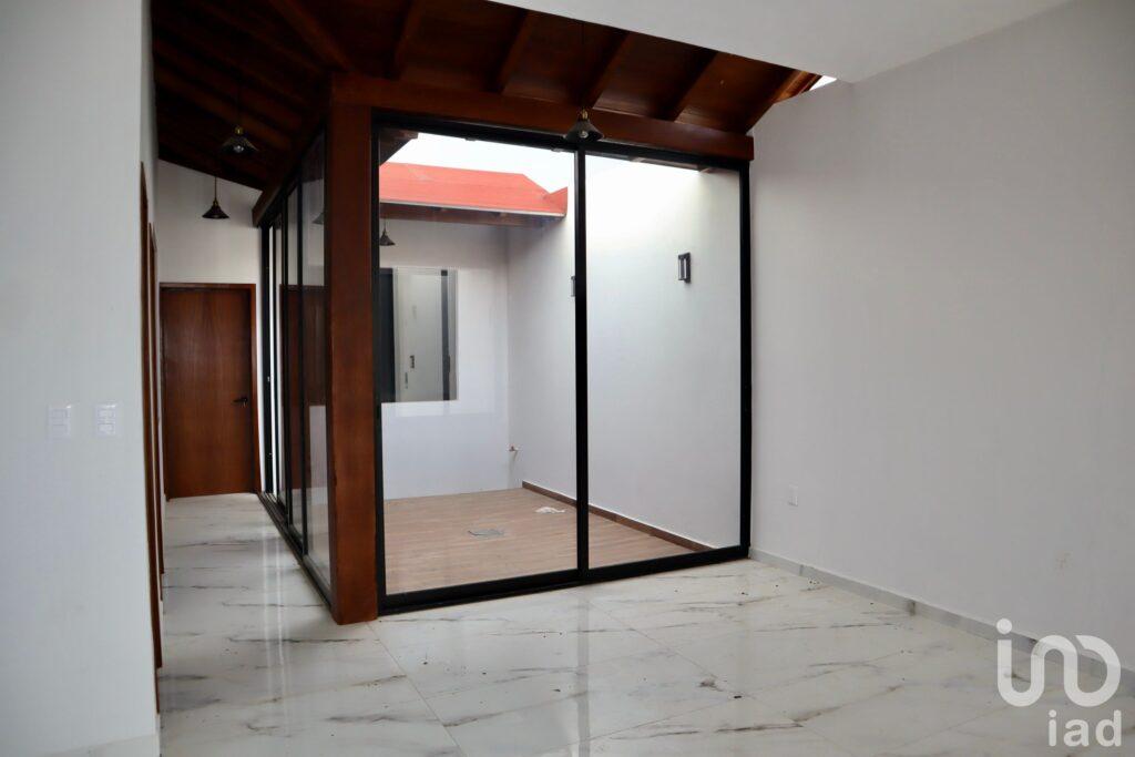 EN VENTA CASA EN FRACC. REAL DE COMALA