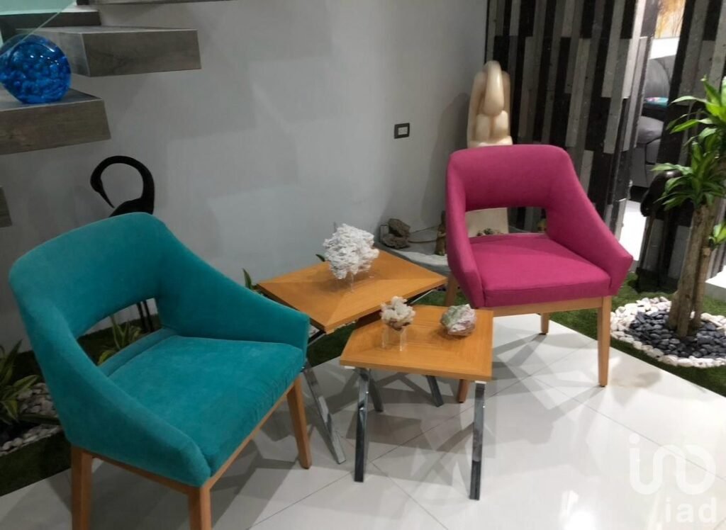 Casa Amueblada en Renta con Alberca en Carretera Nacional