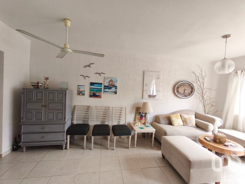 CASA DE  3 RECÁMARAS EN VENTA, JARDINES DEL SUR CANCÚN QUINTANA ROO