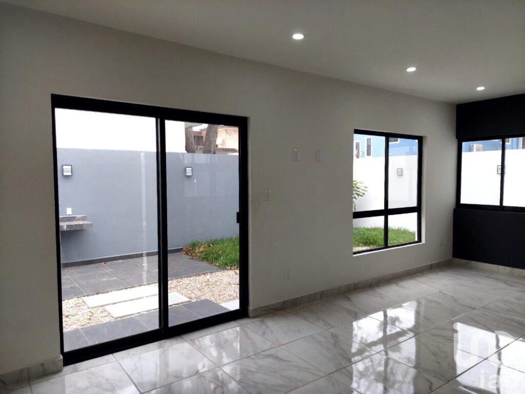 Casa en venta en col  unidad nacional, cd madero ,tamaulipas .