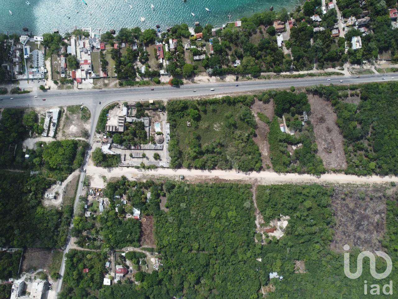 Terreno estratégico en Bacalar 10,000 m² 150 m de la laguna Uso mixto ideal para hotel o desarrollo