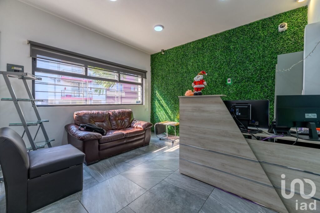 OFICINAS EN VENTA EN JARDÍN BALBUENA, A TRES CUADRAS DEL METRO FRAY SERVANDO, VENUSTIANO CARRANZA