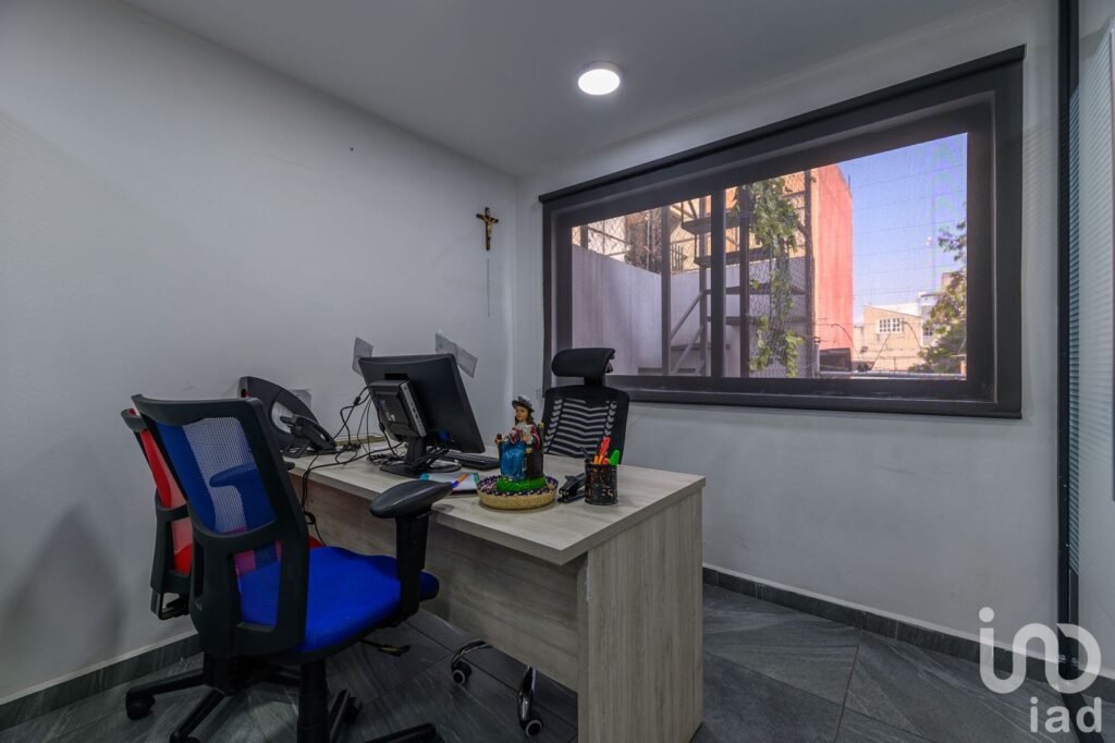 OFICINAS EN VENTA EN JARDÍN BALBUENA, A TRES CUADRAS DEL METRO FRAY SERVANDO, VENUSTIANO CARRANZA