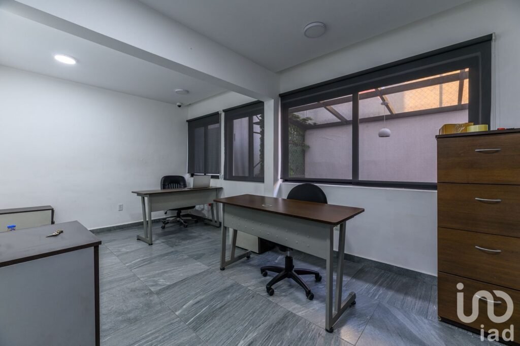 OFICINAS EN VENTA EN JARDÍN BALBUENA, A TRES CUADRAS DEL METRO FRAY SERVANDO, VENUSTIANO CARRANZA