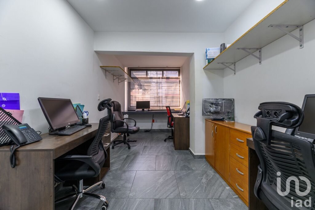 OFICINAS EN VENTA EN JARDÍN BALBUENA, A TRES CUADRAS DEL METRO FRAY SERVANDO, VENUSTIANO CARRANZA