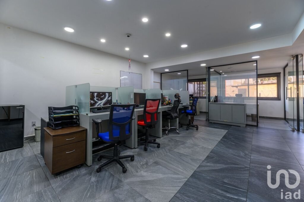 OFICINAS EN VENTA EN JARDÍN BALBUENA, A TRES CUADRAS DEL METRO FRAY SERVANDO, VENUSTIANO CARRANZA