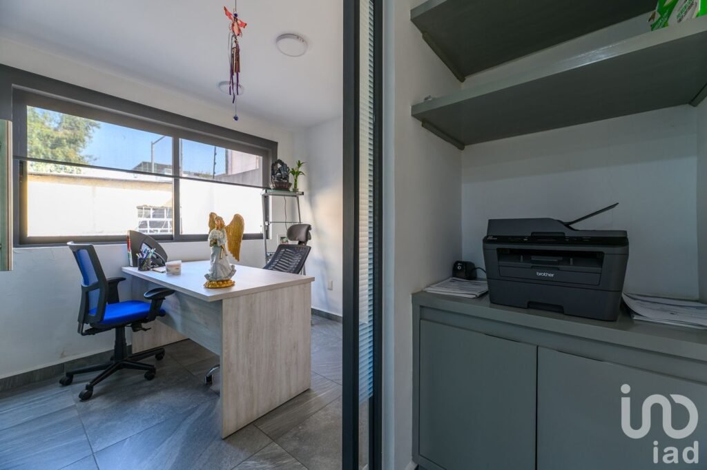 OFICINAS EN VENTA EN JARDÍN BALBUENA, A TRES CUADRAS DEL METRO FRAY SERVANDO, VENUSTIANO CARRANZA
