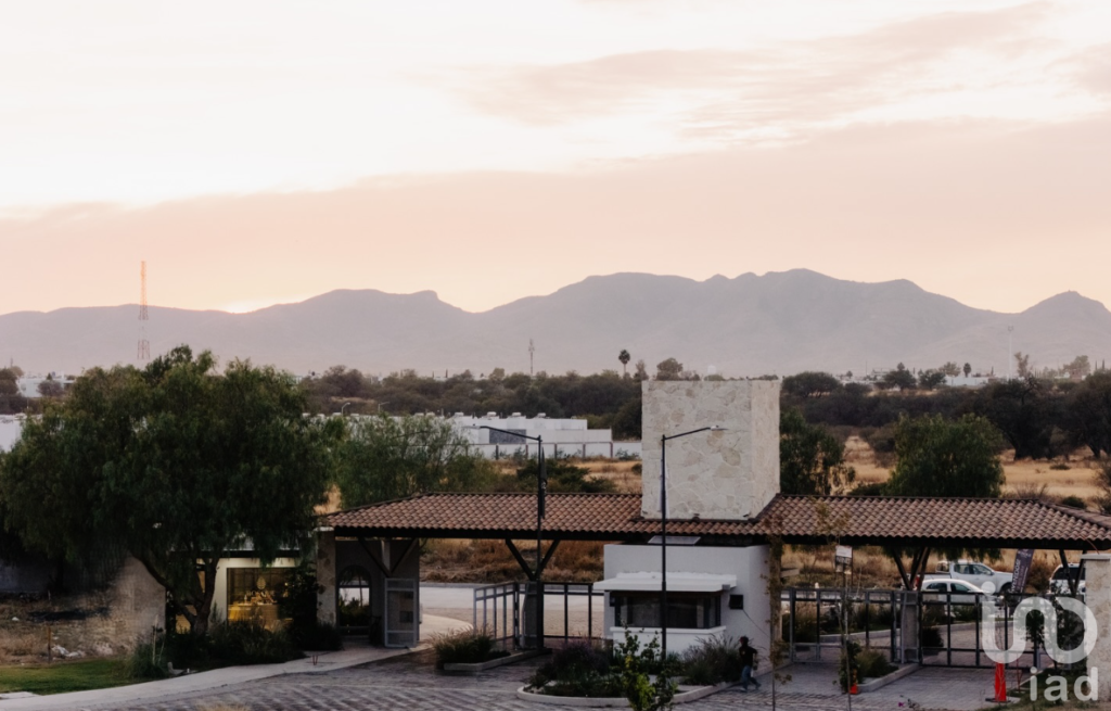 Terreno comercial en venta Bosque Central Aguascalientes Ags.